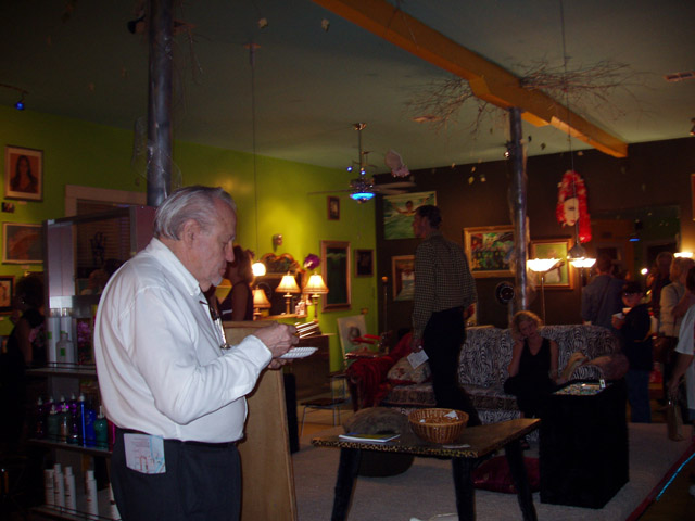 dec10055