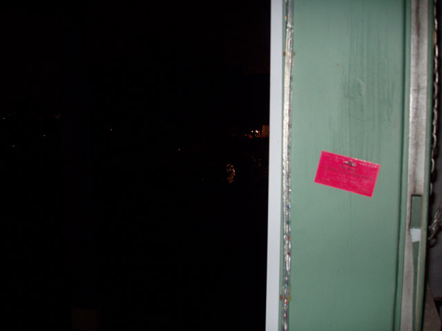 dec10085